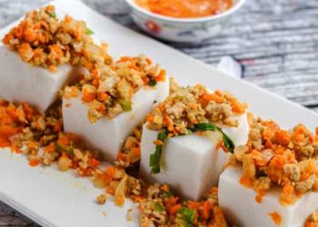 Bánh đúc mặn món ăn hấp dẫn thơm ngon