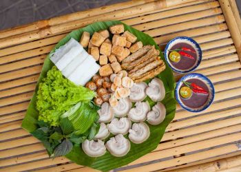 Làm bún đậu mắm tôm với nhiều nguyên liệu thơm ngon