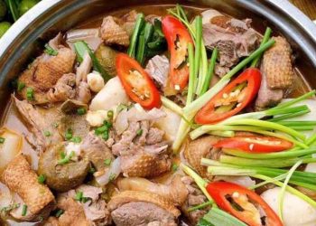 Vịt om sấu đã làm cho người ăn mê mẩn