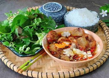 Các bước làm bún chả Hà Nội với hương vị như ngoài quán ăn