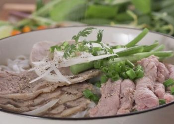 Cách nấu phở Hà Nội theo hai hương vị đặc trưng nhất