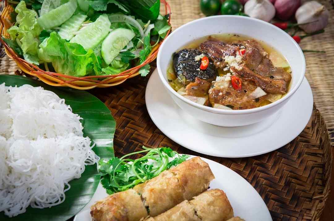 Quán bún chả ngon Hà Nội Sinh Từ