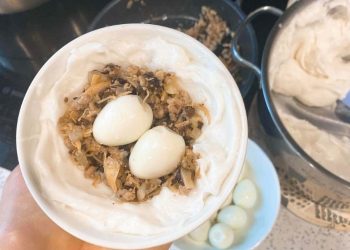 Cách làm bánh giò chén ngon bạn có thể thử làm tại nhà