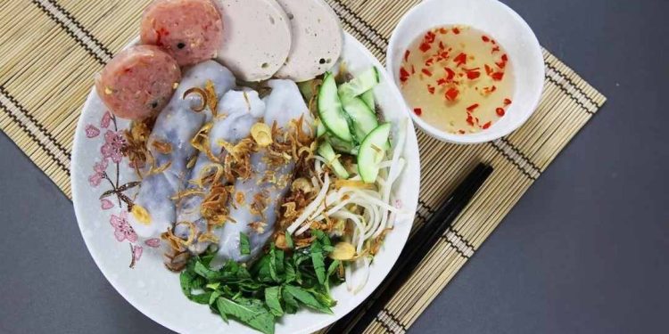 Bánh cuốn nóng Hà Nội có điều gì khác biệt so với nơi khác?